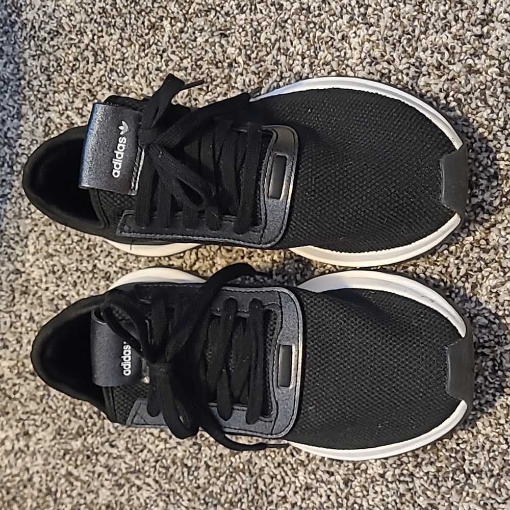 Adidas womens gym shoes